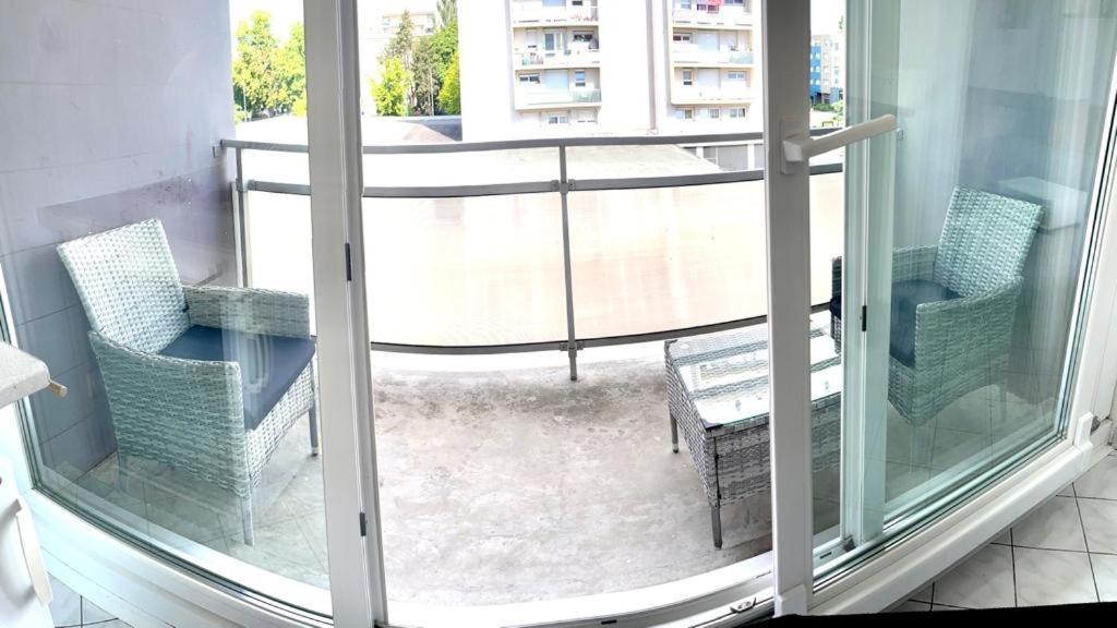 Ferienwohnung Cool Studio Saint Louis Vicino Stazione/Aereoporto Exterior foto